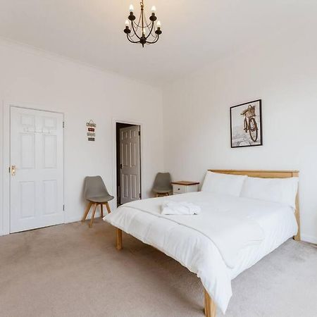 לונדון Spacious Ensuite Room Near Top Tourist Attractions מראה חיצוני תמונה